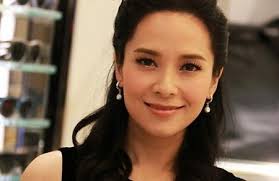 Black And Chinese Mix Race The 10 Mixed Race Celebrities Mixed Race Celebrities Fashion Models Model