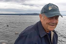 Bill Walker, lauded expert