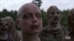 The walking dead, la série sanglante de amc, est de retour pour sa septième saison. Walking Dead Saison 9 Episode 13 La Baston Des Chuchotueurs