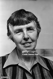 88 Lois Teacher Photos & High Res Pictures