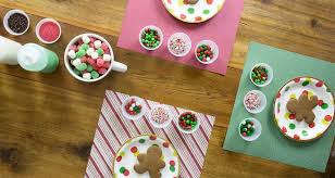 Cookies, cookies, cookies we love them all year round, but at christmas they're essential to the celebration, and festive decorations make them how to decorate sugar cookies with a homemade piping bag. How To Throw The Best Christmas Cookie Decorating Party