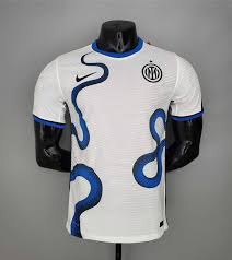 Which explains how the snake theme is a nod to the iconic biscione snake which is an emblem of both the city of milan and of the nerazzurri. O Xrhsths Football Extra Sto Twitter Inter Milan Away Kit 2021 2022 Season Intermilan Footballextra Https T Co Twx6efouco Twitter