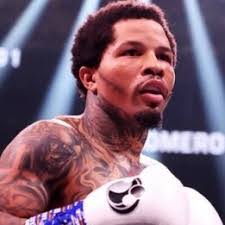 Davis Roach's Instagram, Twitter & Facebook