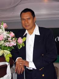 คอหวยแห่ชื้อเลขอายุ 'สรพงศ์ ชาตรี' งวดวันที่ 16 มีนาฯ; Uyw0cdpx8xqstm