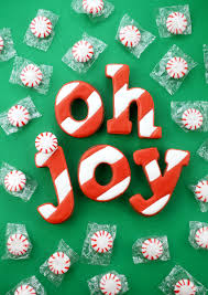 24 cookie cutters (3 of these make multiple cutters) and 3 recipe cards. Christmas Letter Cookies Four Ways