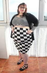 Black And White Checkered Skirt Outfit Wednesday Fa T Shion Inspirations 3 25 15 Black And White White Striped Crop Top Black And White Skirt Checkered Skirt