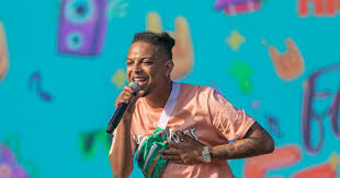 Alec petrus] / batman with his sidekick, sidekick / shawty can you back it up and let me get inside it Record Label Top Notch Breaks With Rapper Ronnie Flex Show Netherlands News Live