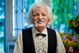 Lepiej znany jako papcio chmiel, twórca komiksów z serii „tytus, romek i a'tomek miał 97 lat. Papcio Chmiel Legenda Polskiego Komiksu Konczy 96 Lat Na Przygodach Tytusa Romka I A Tomka Wychowaly Sie Pokolenia