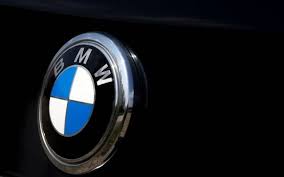 بالصور bmw تكشف عن تصميم لـ قطار هايبرلوب تعتزم شركة بي إم دبليو الألمانية دخول عالم صناعة كبسولات قطارات هايبرلوب فا bmw logo vehicle logos