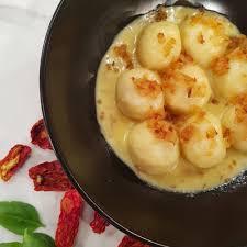 Not having much luck (financially) these days? Noquis De Papa Rellenos Cocineros Argentinos