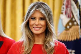Jun 14, 2021 · der ehemalige tennisstar caroline wozniacki wird zum ersten mal mutter. Melania Trump Familienausflug Mit Sohn Barron Und Ihren Eltern Viktor Und Amaluja Knauss Gala De