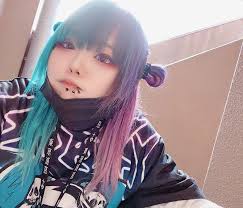 ざわまるはinstagramを利用しています とうとうエクステさよならするぜ グッバイ pretender風に 派手髪 個性的 原色カラー ヘアカラー ヘアスタイル 髪色 髪型 エクステ マニパニ ファッション ミミック haircolor sel 個性的 ヘアスタイル 派手髪