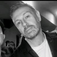 100+ "Chris Lunn" profiles