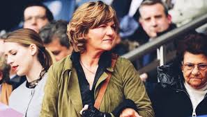 Mardi dernier, véronique rabiot, mère et agent d'adrien rabiot, faisait une sortie médiatique fracassante pour. Juve Chi E Veronique Rabiot La Mamma Agente Spaventa Tutti
