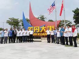 Saya telah bercakap dengan pelabur china dan mereka merancang untuk membuat pelaburan semula sekiranya apabila dasar ketelusan. Pahang China Meterai Mou Babit Pelaburan Rm1 386 Bilion