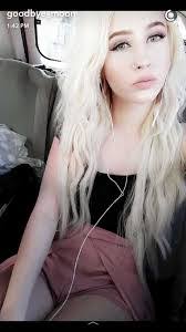 Billie Knowles's Instagram, Twitter & Facebook