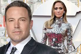 Ben Affleck 'waiting in the wings' for Jennifer Lopez after split from Alex  Rodriguez