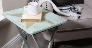 How To Make A Distressed Farmhouse Style Tray Table In 2020 Tv Trays Chevron Table New Furniture