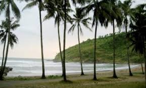 Pantai ini jaraknya 53 km dari kota serang, ibu. Biaya Tiket Masuk Pantai Karang Bolong Kebumen Misteri Asal Usul Lokasi Wisata Jejakpiknik Dot Com