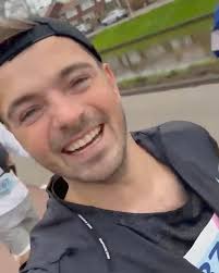 ran half a marathon today in the town where I grew up!! amazing day, gonna  sleep very well tonight! ❤️