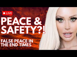 TOP CURVY PLUS-SIZE MODEL: Tanya Lieder's