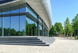 Außenansichten der deutschen nationalbibliothek in leipzig. Freianlagen Dnb Leipzig Gluck Landschaftsarchitektur