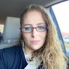 Kaitlin Lockhart's Instagram, Twitter & Facebook