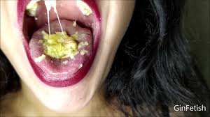 Chewing food fetish