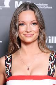 Emma Backer's Instagram, Twitter & Facebook