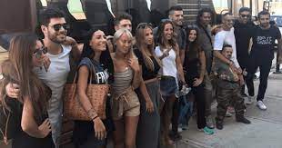 2,658 likes · 10 talking about this. Survival Secret Aytoi Einai 14 Paiktes Toy Rialiti Epibiwshs Toy Epsilon Diaforetiko