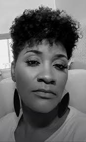 Danielle Burks's Instagram, Twitter & Facebook