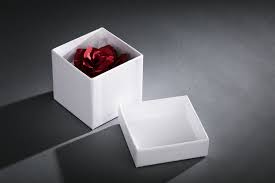 Monograms and engravings are a simple way to make a mark and distinguish the gift — be it a towel, necklace, or leather accessory — as their own. White Valentine Gift Box Downey