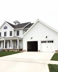 A Peek At Madison Parade Of Homes La Petite Farmhouse Modern Farmhouse Exterior Modern Farmhouse Plans House Exterior