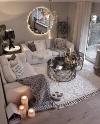 Pin By Beyza Ozdemir On Living Rooms Living Room Decor Apartment Living Room Decor Cozy Chic Living Room