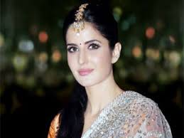 Katrina Kaif Dream Comes True Jab Tak Hai Jaan Filmibeat New stills of shahrukh khan and katrina kaif in jab tak hai jaan, directed by yash chopra. katrina kaif dream comes true jab