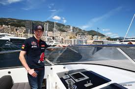 Max verstappen threw an apparent barb at lewis hamilton by saying actions speak louder than words after his monaco grand prix victory. Verstappen Zieht Fur Monaco Aus