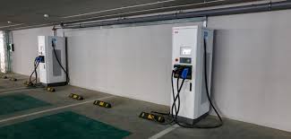 E.on energie românia a anunţat, vineri, că a pus în funcţiune, în această săptămână, o nouă staţie de încărcare rapidă a autovehiculelor electrice, în perimetrul staţiei de servicii mol din târgu mureş, fiind astfel finalizată „autostrada. Statii De Incarcare Pentru Vehiculele Electrice