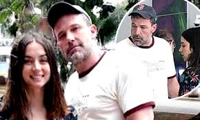 By now, you probably are aware that ben affleck was spotted in cuba with knives out actress ana de armas and new reports claim that they are dating! Ben Affleck Looks Smitten With His Deep Water Co Star Ana De Armas At Airport In Costa Rica Daily Mail Online