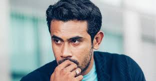 He was first introduced to the film industry by independent director osman ali in 2006. Lamanya Tak Kahwin Kahwin Ini Jawapan Jujur Remy Ishak