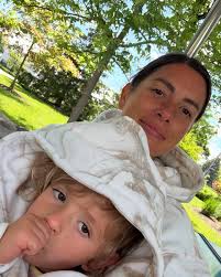 💕 . . . . . . Thank you @one.styled.mama for capturing #motherhood  #maternity #girlmom