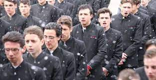 Seriale de succes, producții locale, blockbustere și animații. One Step Behind The Seraphim 2017 Film Trailer Kritik