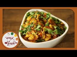 Valachi Dalimbi Usal Traditional Maharashtrian Recipe By Archana Healthy Sprouts In Marathi Maharashtrian Recipes Recipes Indian Cooking