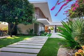 Di dunia maya rumah minimalis itu bisa bermakna rumah mediteranian, rumah modern, bahkan sebagai pengantar di tulisan kita kali ini kami berikan beberapa poin pengantar yang akan melengkapi pemahaman rekan pembaca sekalian agar dapat melihat konteks judul kita secara proporsional. 40 Foto Dan Gambar Desain Rumah Minimalis Terkini Untuk Inspirasi Rumah Idaman Anda Arsitag Com Line Today
