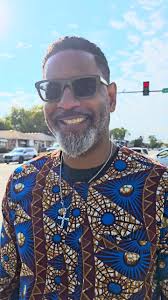 Shortly after he delivered a totally fantastic poem that he authored, I had  the distinct pleasure of talking with Reverend Otis Moss III of Trinity  United Church of Christ. Here is our conversation ...