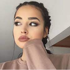 Tips para maquillarse naturalmente y verse bonita. 15 Tendencias De Instagram Que Llegaron Para Quedarse Son El Equilibrio Entre Maquillaje Para Adolescentes Sencillo Maquillaje Para Fotos Peinado Y Maquillaje