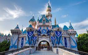 5 Fun Facts You Didn T Know About Disneyland Disneyland Castle Disneyland 60th Disneyland Park