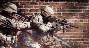Cqc（close quarters combat：近接格闘）は、軍隊や警察において近距離での戦闘を指す言葉である 。 主に、個々の兵士が敵と接触、もしくは接触寸前の極めて近い距離に接近した状況を想定する。 Cqc Is Grappling The Key Kinetic Fighting