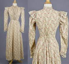 Despite heavy industrial innovation during the victorian era, much of the interior design principles were dictated from the past. Victorian Floral Dress Off 75 Medpharmres Com