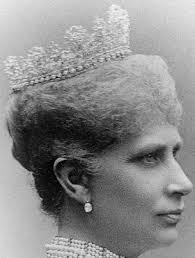 Tiara Mania: Queen Josephine of Sweden's Diamond Tiara