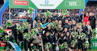 Johan cruyff award or dutch football talent of the year (dutch: Ajax Treft Psv Om Johan Cruijff Schaal Voetbal Telegraaf Nl